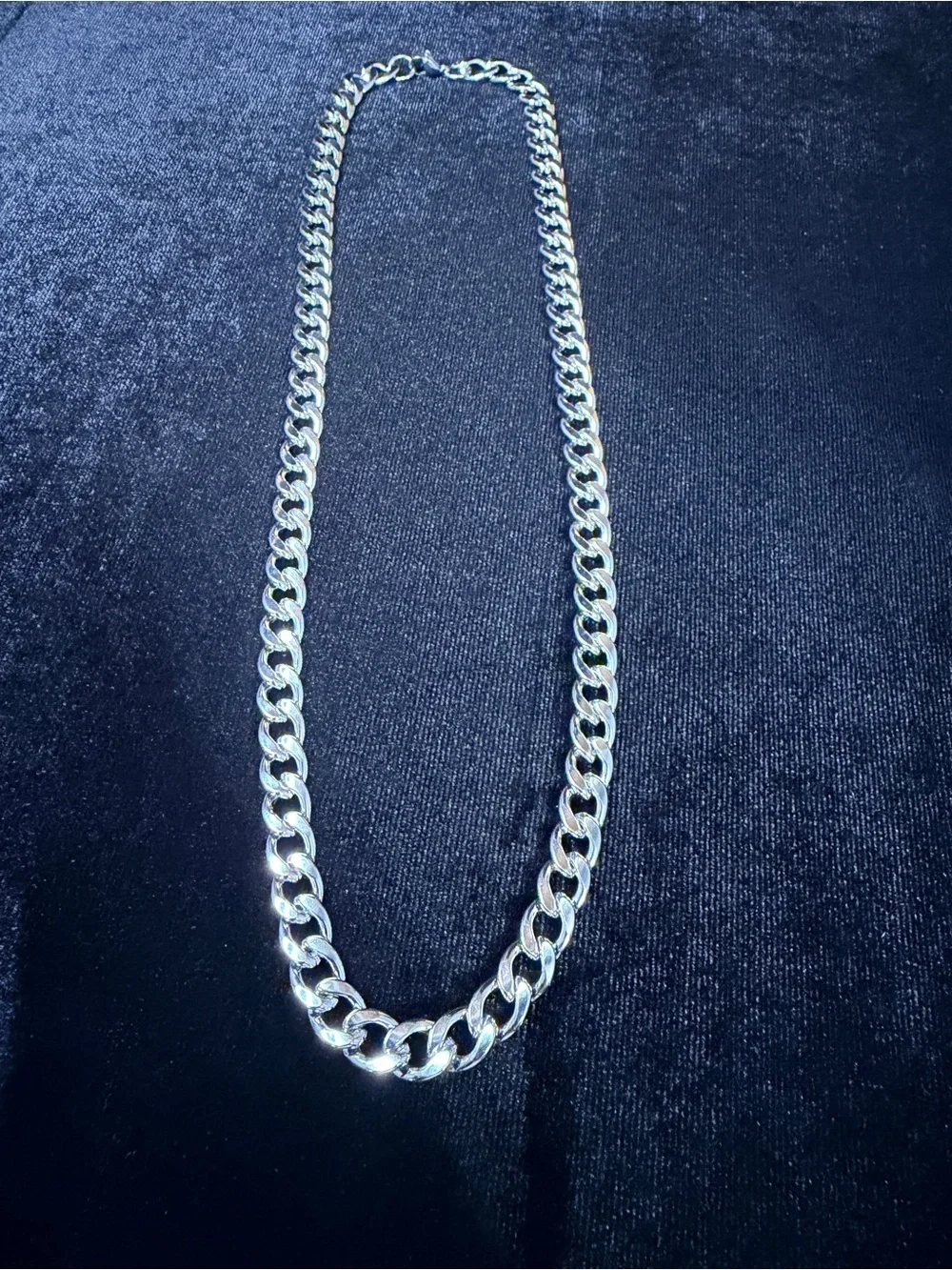 Bold Cuban necklace 22in 8mm. Premium WG plating.